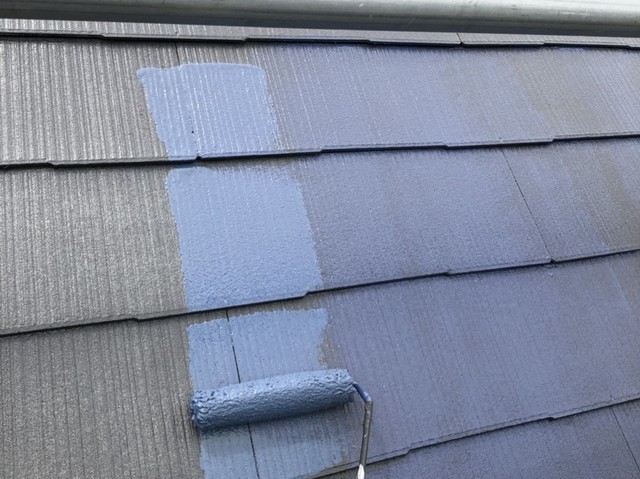 屋根 屋根塗装 上塗りを行います。